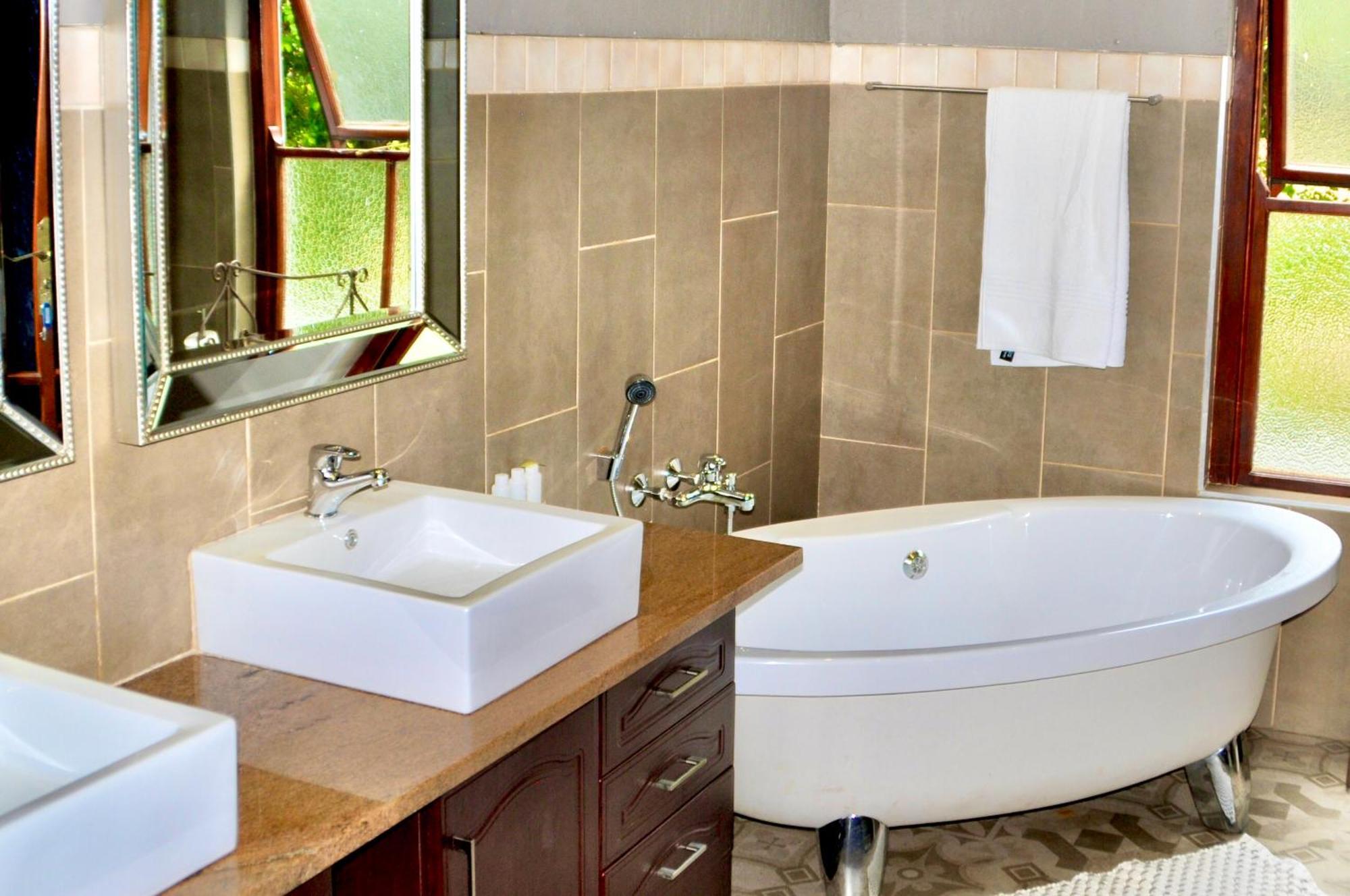 Ambonnay Terrace * Pretoria-Noord